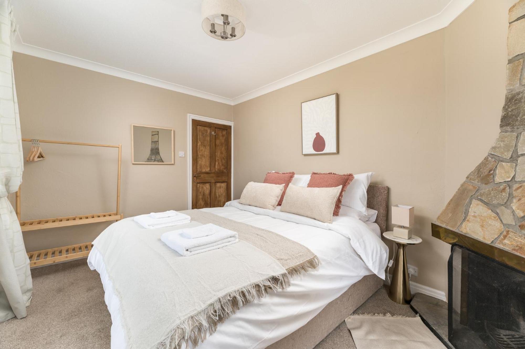 Central Malham Wellbeing Escape With Hot Tub Sleeps 8 Екстер'єр фото