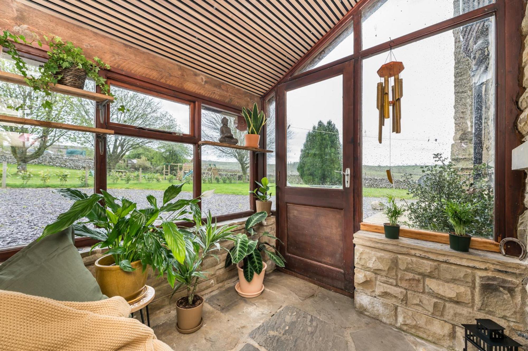 Central Malham Wellbeing Escape With Hot Tub Sleeps 8 Екстер'єр фото