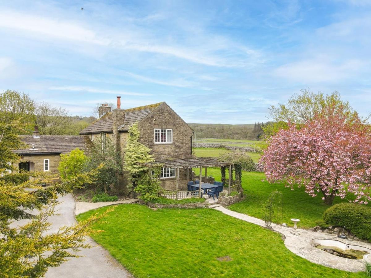 Central Malham Wellbeing Escape With Hot Tub Sleeps 8 Екстер'єр фото